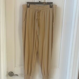 Bella Dahl Tan Joggers Size M
